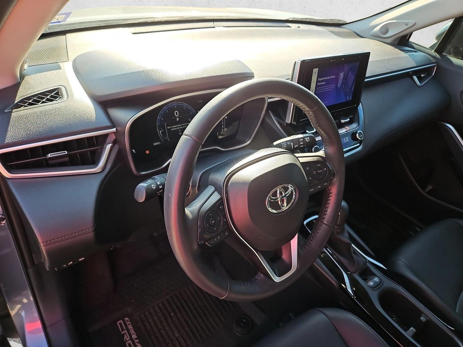 2024 Toyota Corolla Cross XLE 2WD (Natl)
