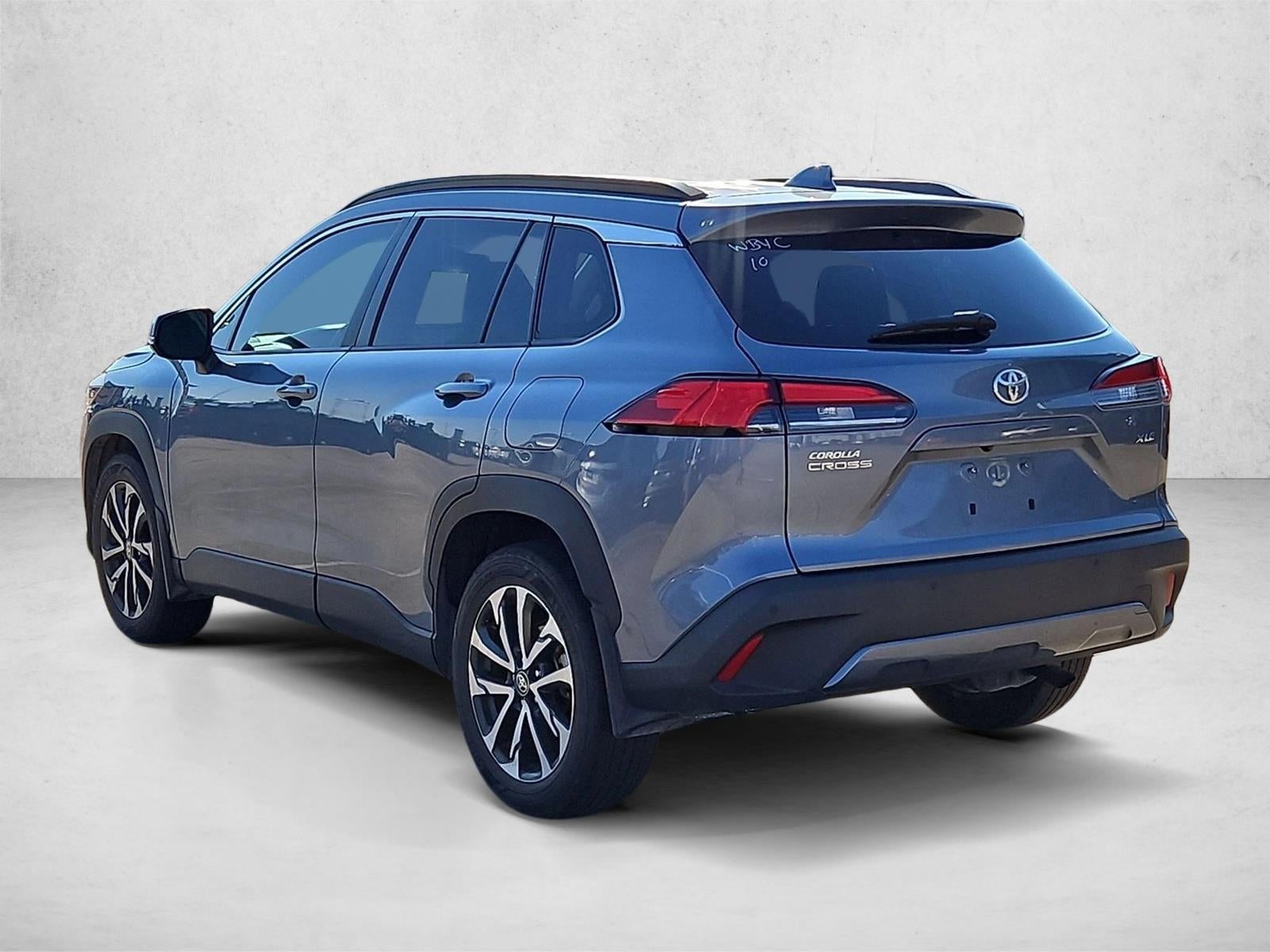 2024 Toyota Corolla Cross XLE 2WD (Natl)