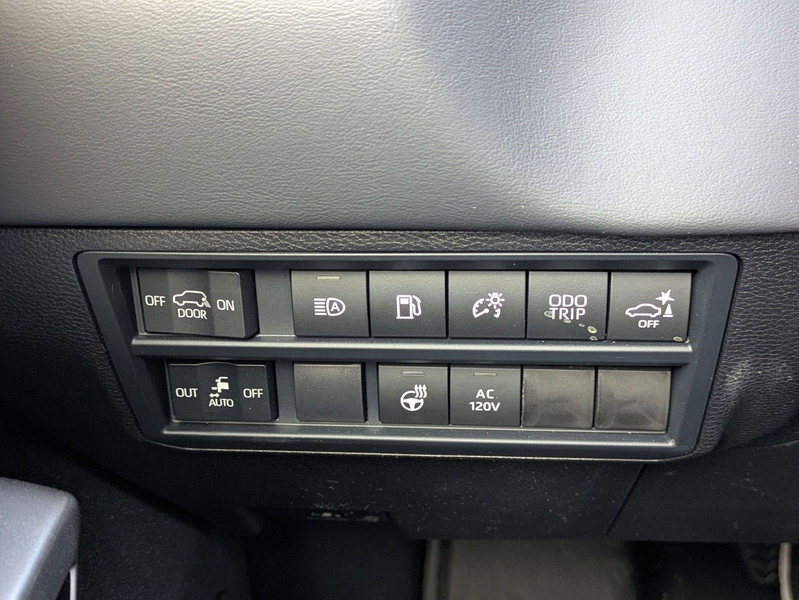 2025 Toyota Sequoia Platinum 4WD (Natl)