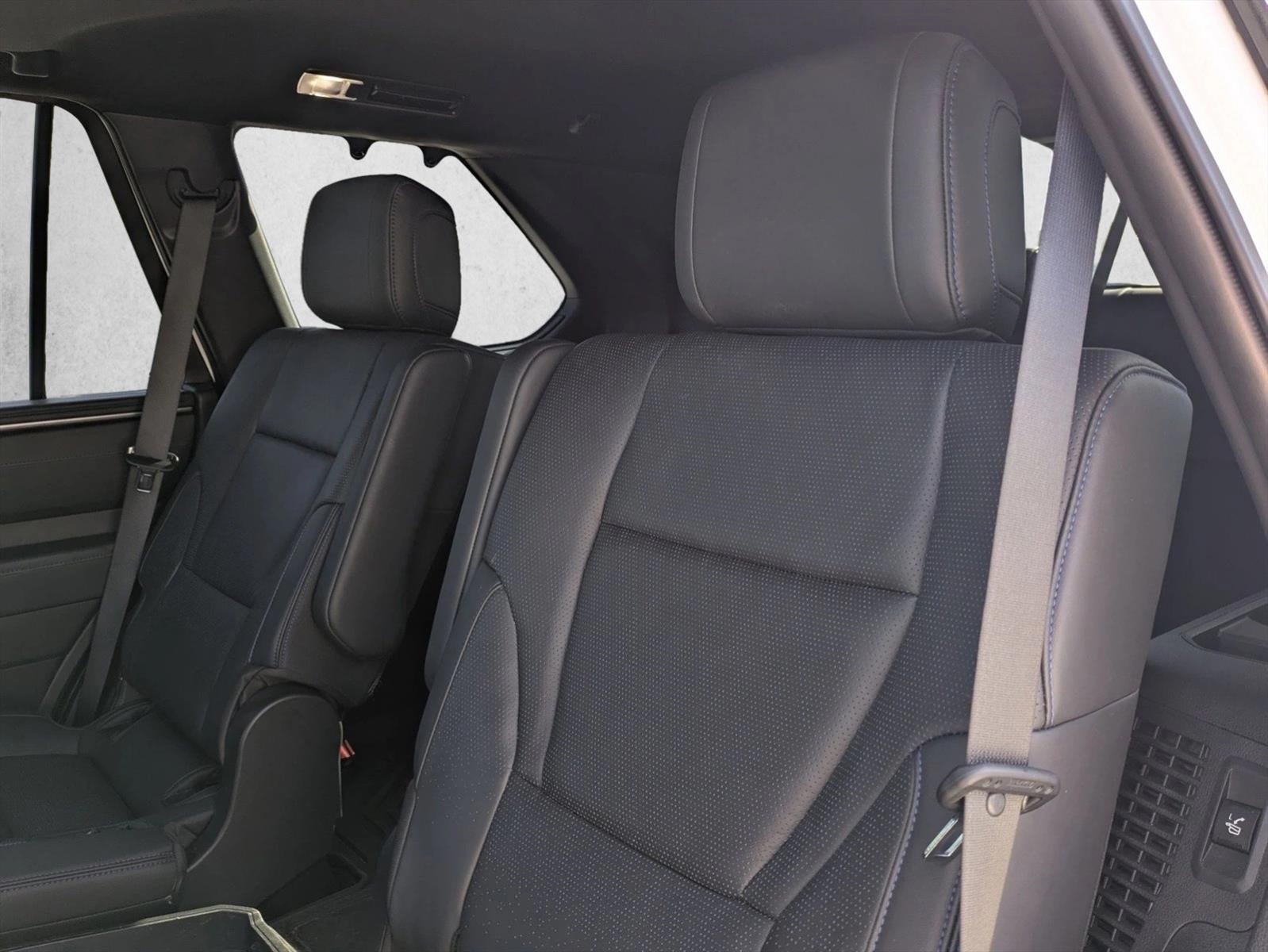 2025 Toyota Sequoia Platinum 4WD (Natl)