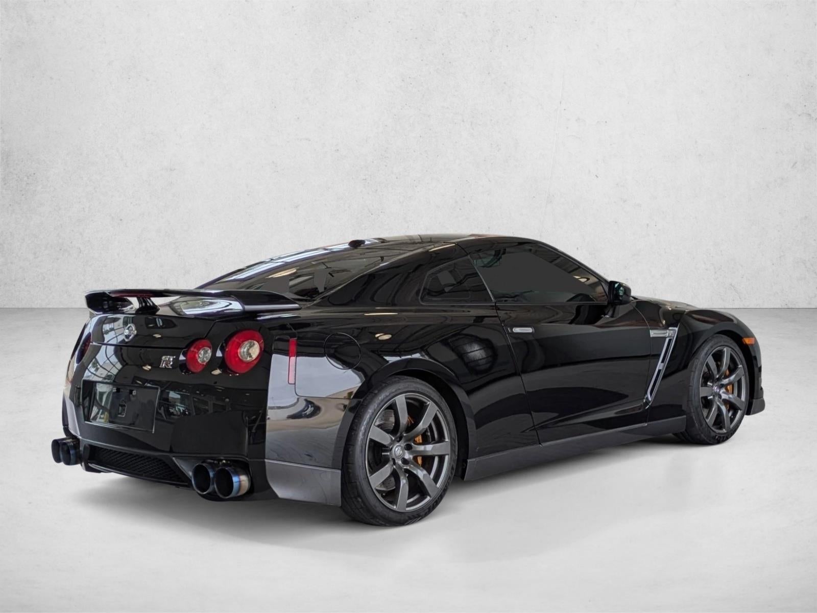 2009 Nissan GT-R 2dr Cpe Premium