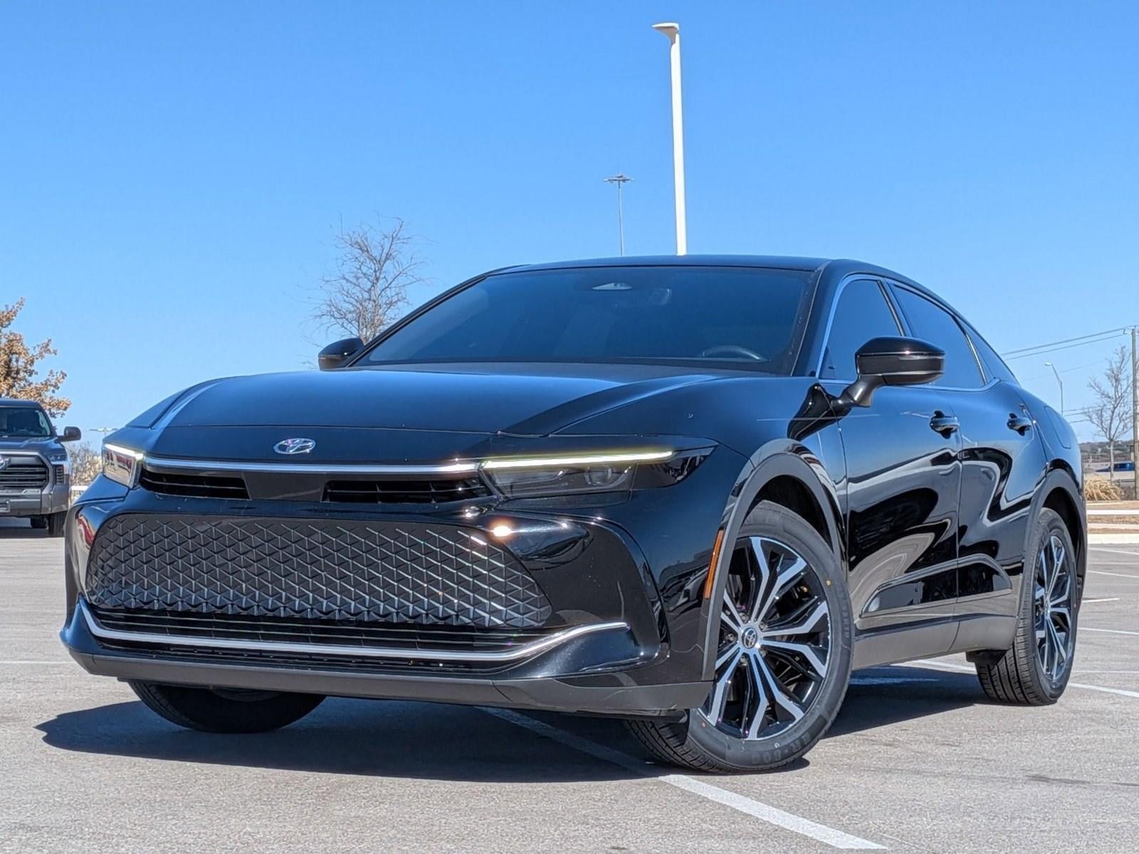 2023 Toyota Crown XLE AWD (Natl)