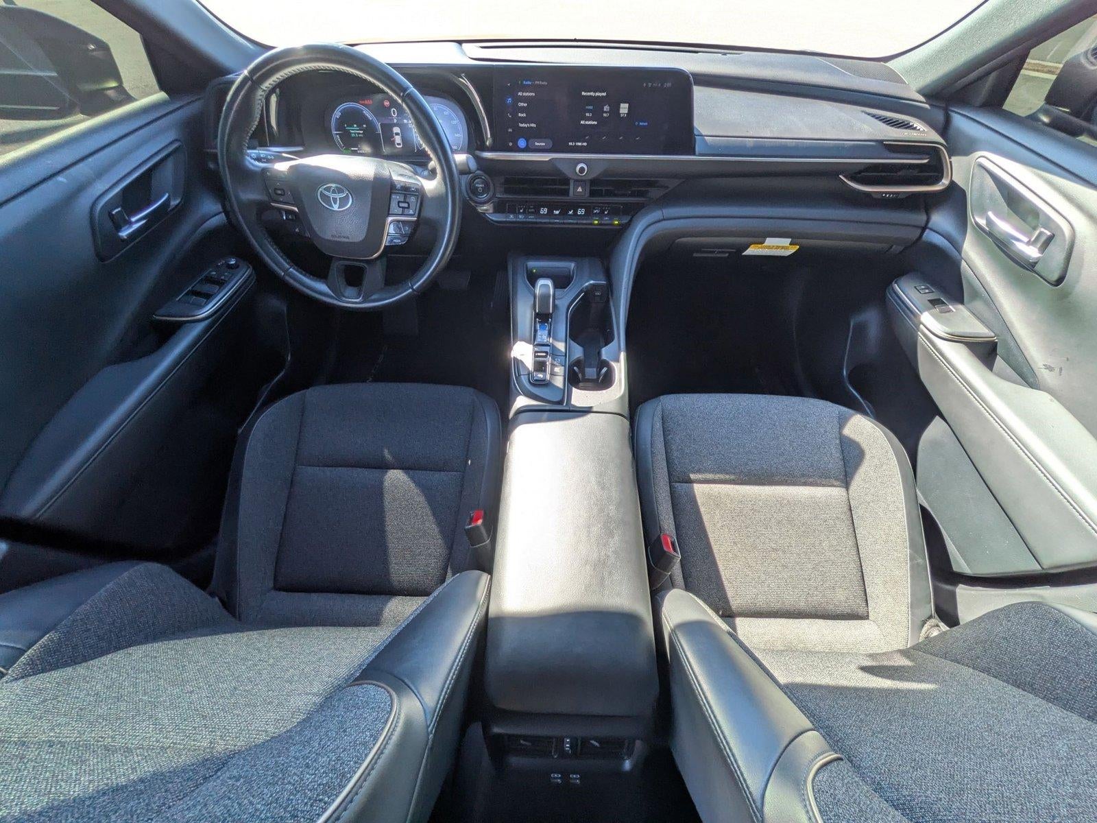 2023 Toyota Crown XLE AWD (Natl)