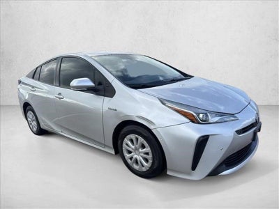 2021 Toyota Prius LE (Natl)