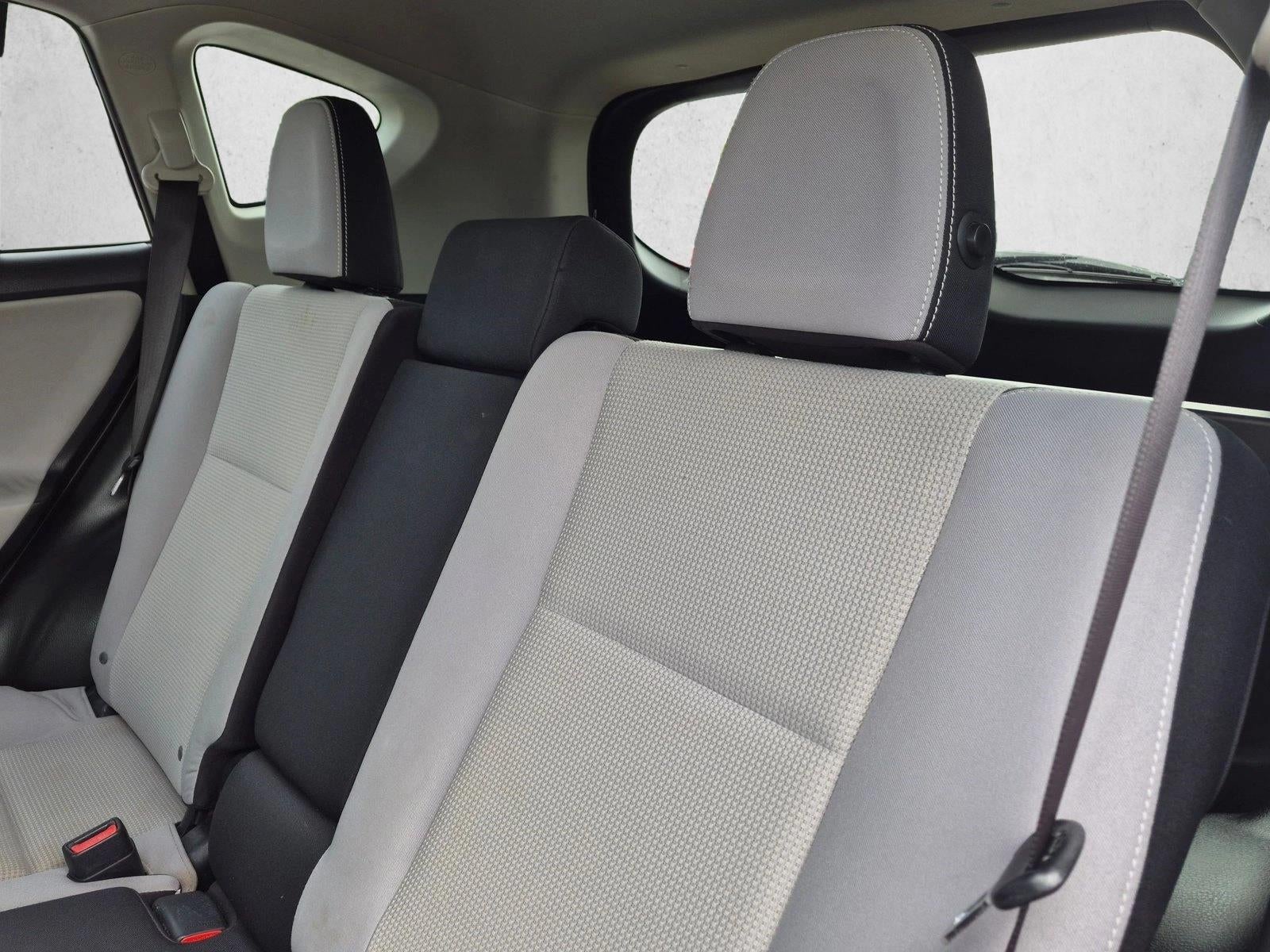 2016 Toyota RAV4 FWD 4dr XLE (GS)