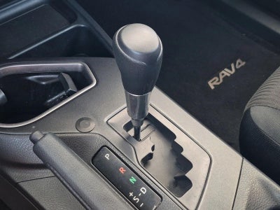 2018 Toyota RAV4 LE FWD (GS)