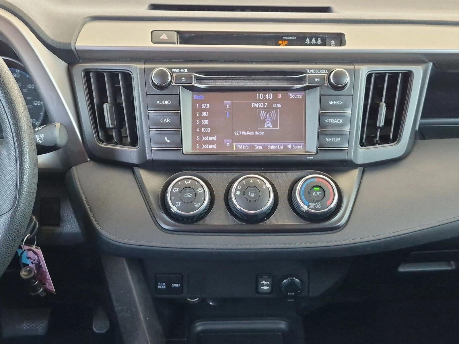2018 Toyota RAV4 LE FWD (GS)