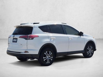 2018 Toyota RAV4 LE FWD (GS)