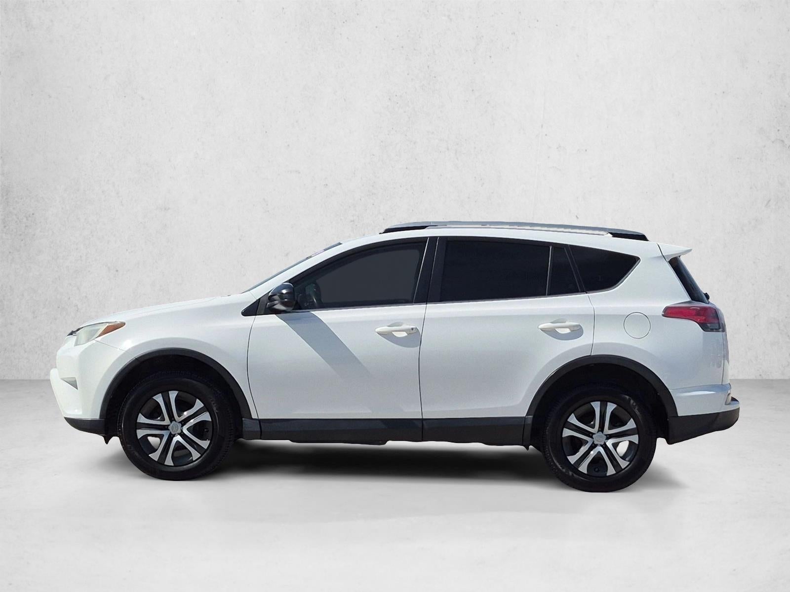 2018 Toyota RAV4 LE FWD (GS)