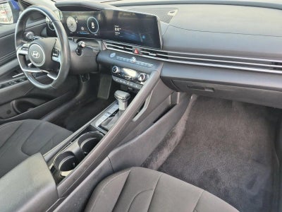 2025 Hyundai ELANTRA SEL Convenience IVT