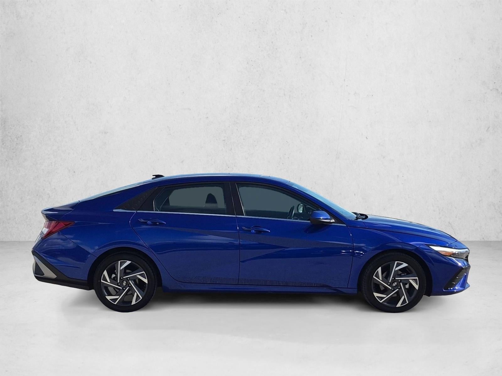 2025 Hyundai ELANTRA SEL Convenience IVT