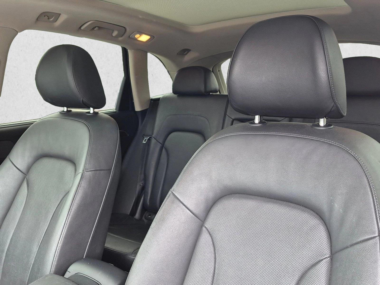 2012 Audi Q5 quattro 4dr 3.2L Prestige