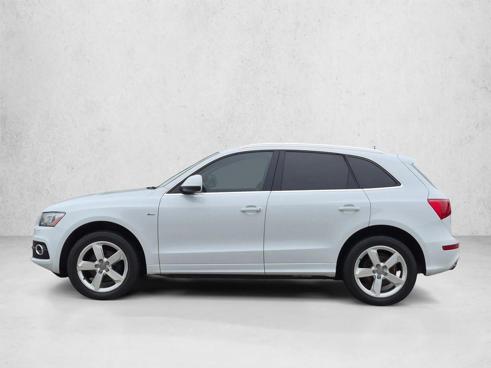 2012 Audi Q5 quattro 4dr 3.2L Prestige