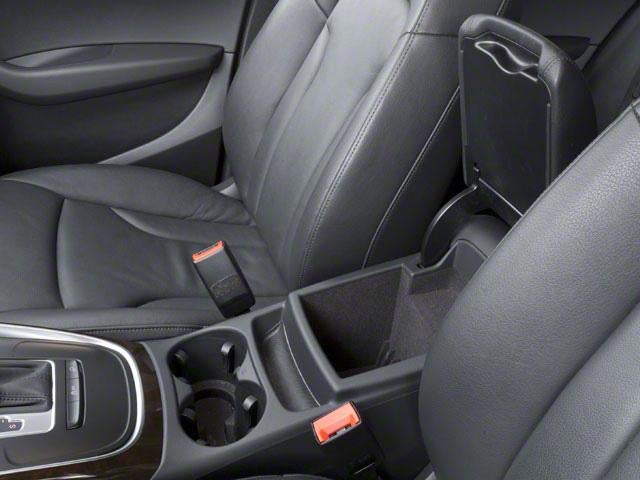 2012 Audi Q5 quattro 4dr 3.2L Prestige
