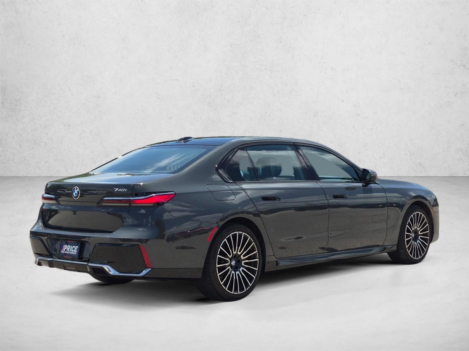 2024 BMW 740i Sedan