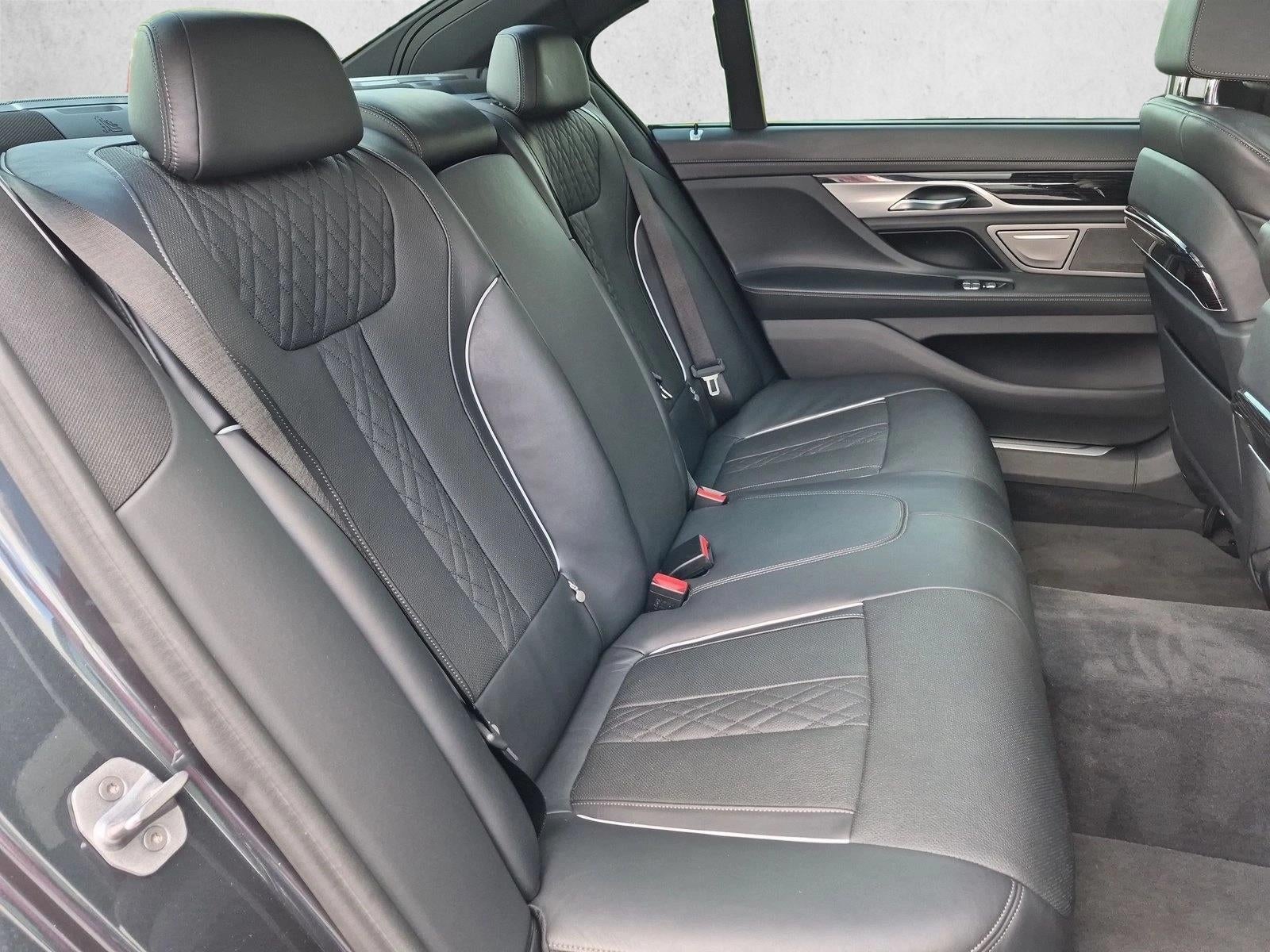 2017 BMW 740i Sedan