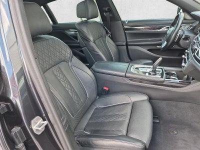 2017 BMW 740i Sedan