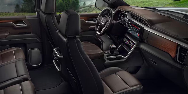 2025 GMC Sierra 1500 interior and technology